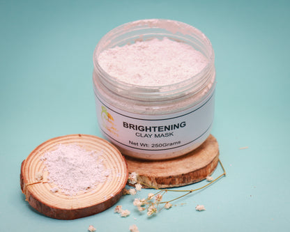 BRIGHTENING CLAY MASK